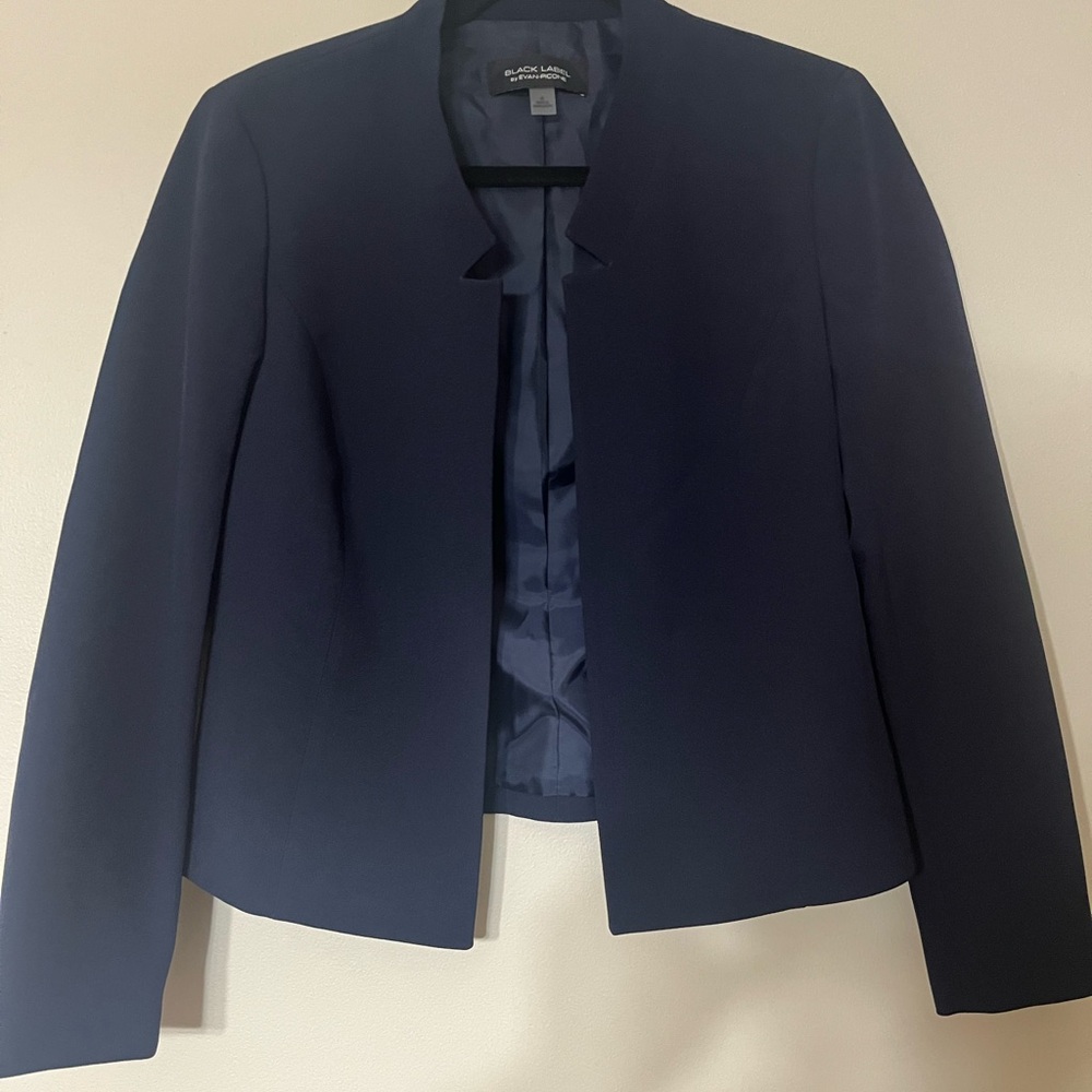 Elegant Navy Women's Blazer